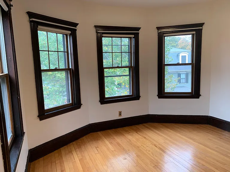 112 Rindge Ave #3 — Photo 2