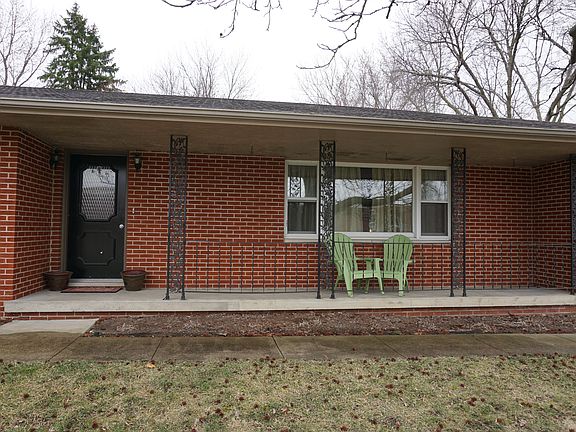 2nd image of 204 Dorchester Dr