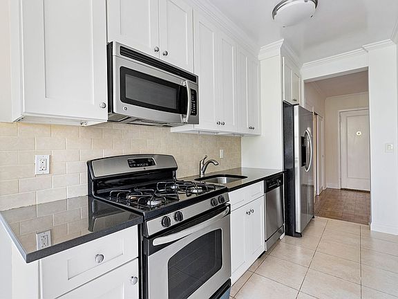 5th image of 120 E 89th St APT 4E