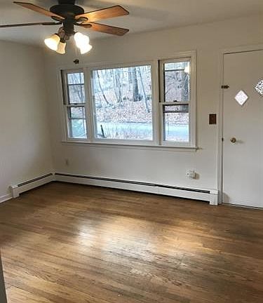 4th image of 2 Woodlawn Dr
