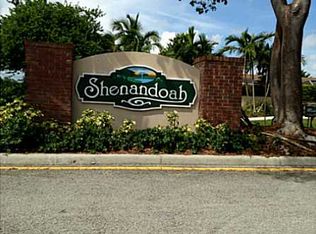 1041 Seabrook Ave, Davie, FL 33325