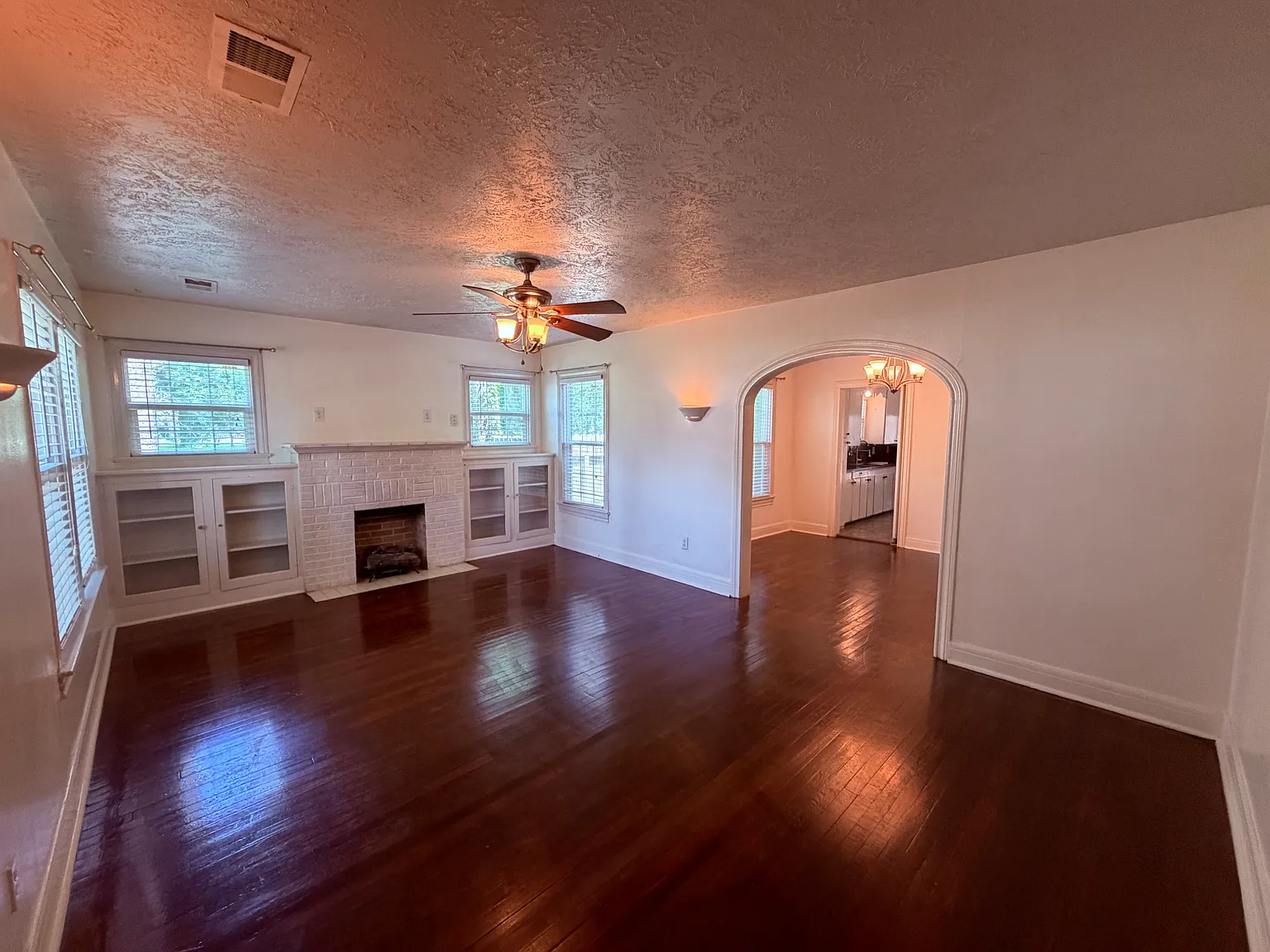 212 W. Hunnicutt Ave #1 Baytown, TX 77520 — Photo 2
