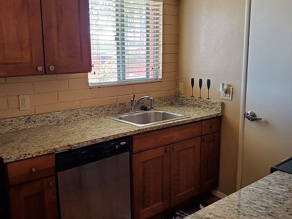 3rd image of 55 N Cherry Ave Unit 200