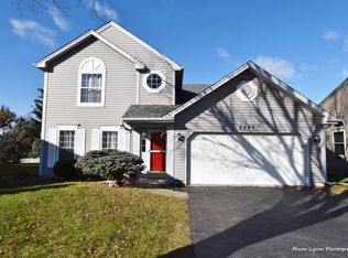 2445 Pebblewood Ct, Aurora, IL 60506