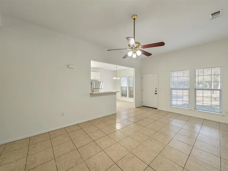 5502 Finch St #B — Photo 6