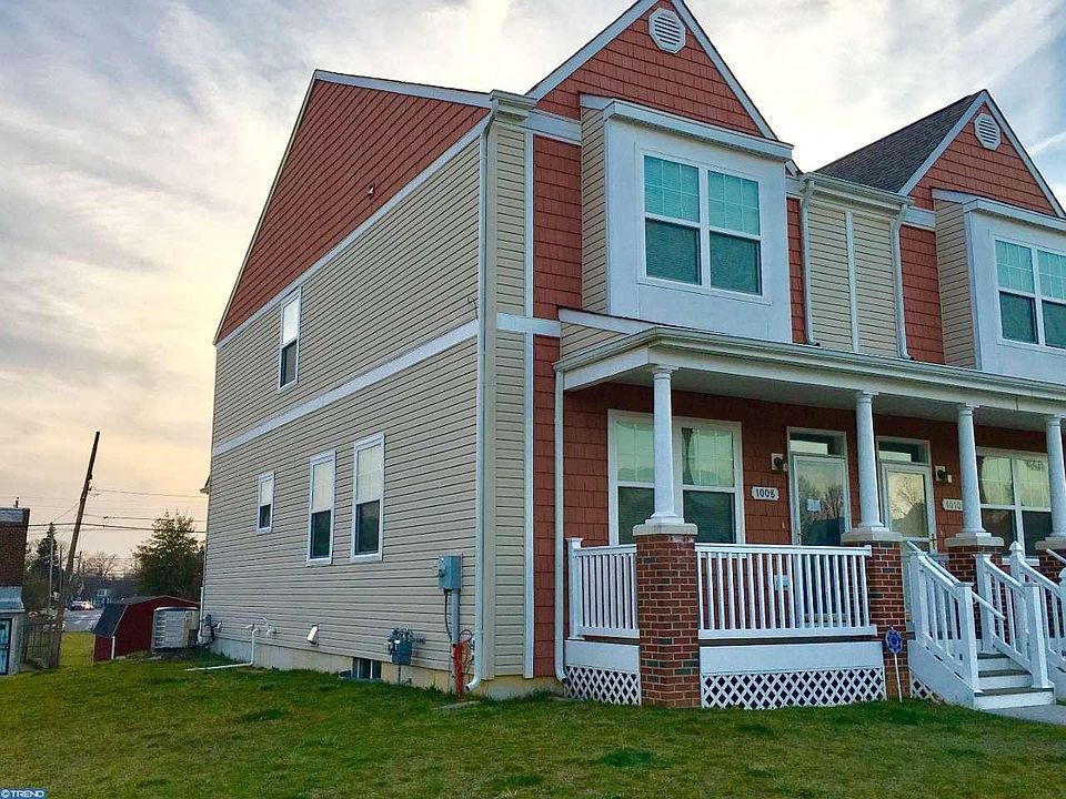 2nd image of 1008 Beverly Ln