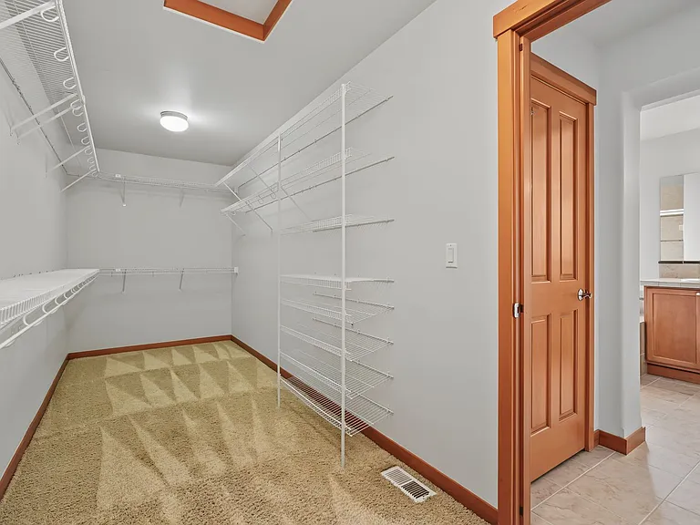 1874 Miller Dr — Photo 31