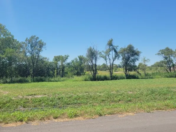 5 Arbor Valley #A, Wichita, KS 67214
