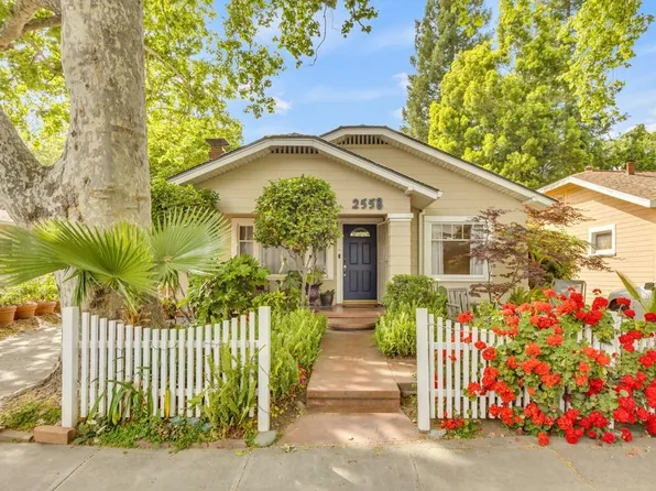2558 16th St, Sacramento, CA 95818