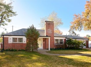 3 Spirea Ct, Saint Louis, MO 63119