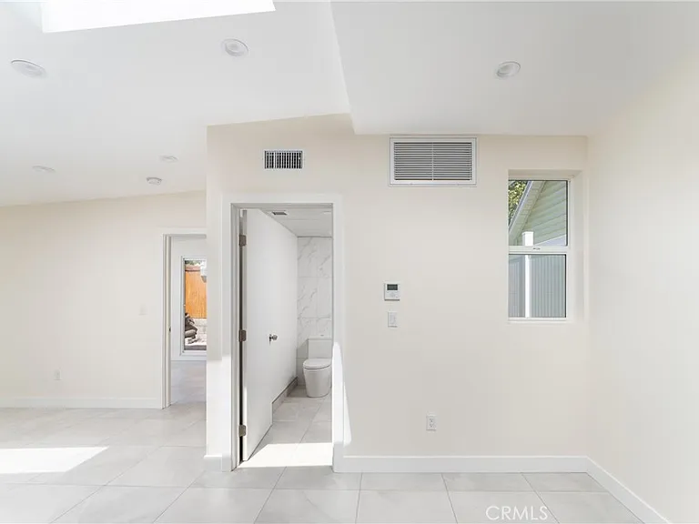 537 Spencer St #A — Photo 4