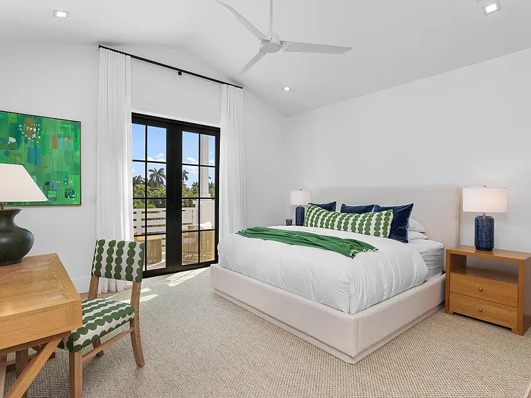 734 S Ocean Blvd — Photo 45
