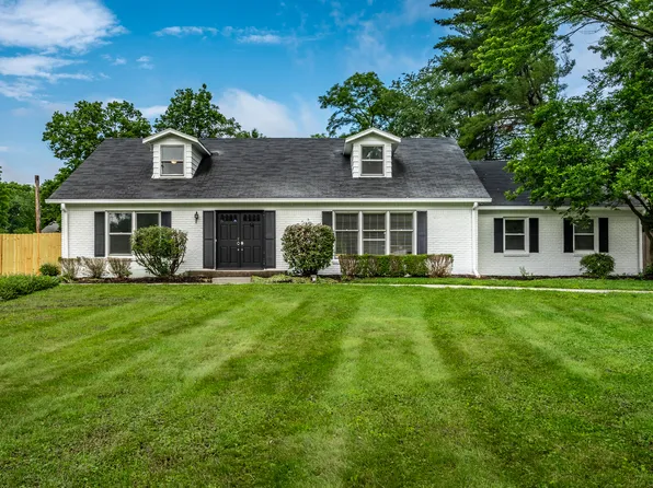 8888 Cholla Rd, Indianapolis, IN 46240