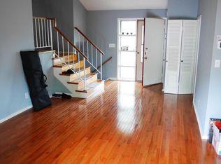 1317 Harden Ln, Pikesville, MD 21208