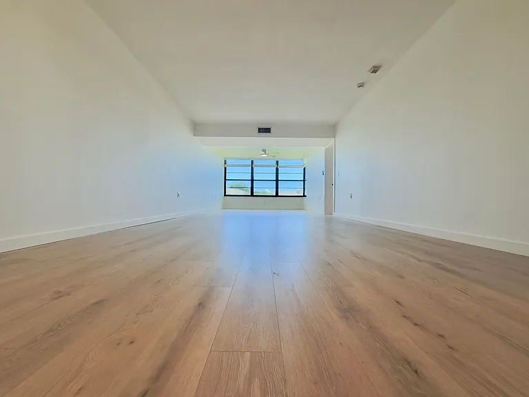 3710 Whitehall Dr #404 — Photo 24