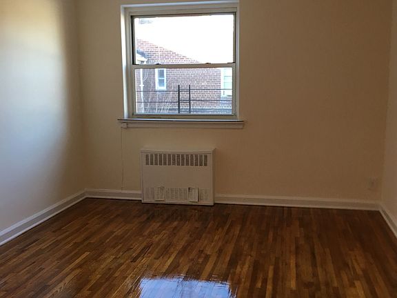 5th image of 19207 42nd Ave APT 4