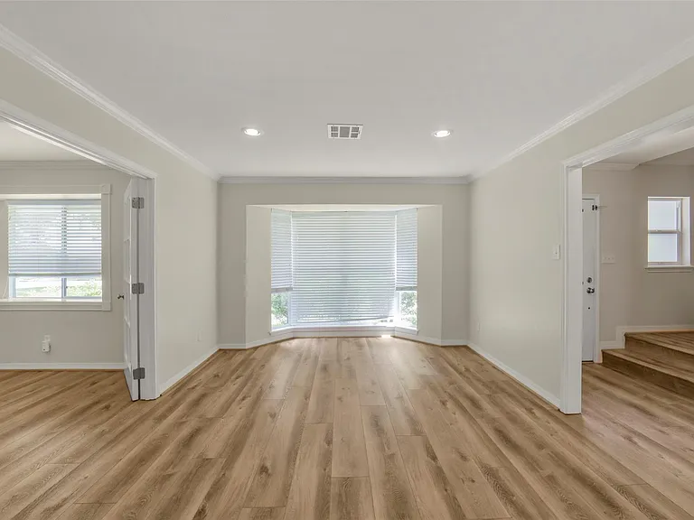 14915 Chadbourne Dr — Photo 4