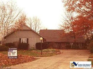 10781 Pebble Brook Ln, Strongsville, OH 44149