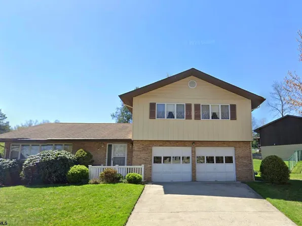 172 Poplar Dr, Morgantown, WV 26505
