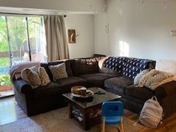 3rd image of 207 Wharton St SE APT 5