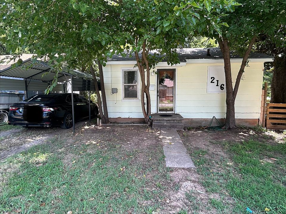 1st image of 216 S 13th St