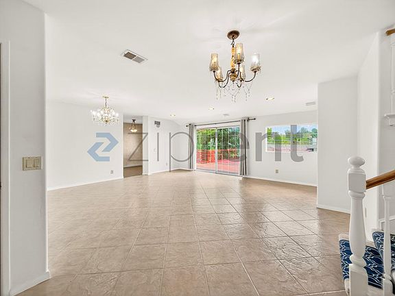 3rd image of 9534 Swinton Ave