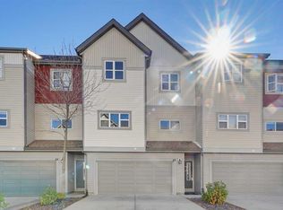 48 N Copperstone Cv SE, Calgary, AB T2Z0L5