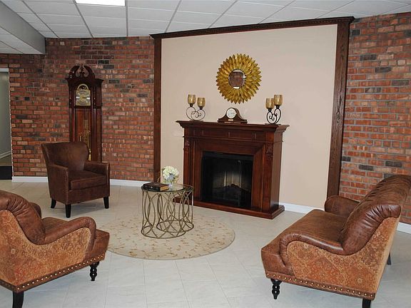2nd image of 75 Noble St APT 118