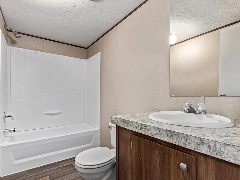 720 4th St #25 — Photo 12