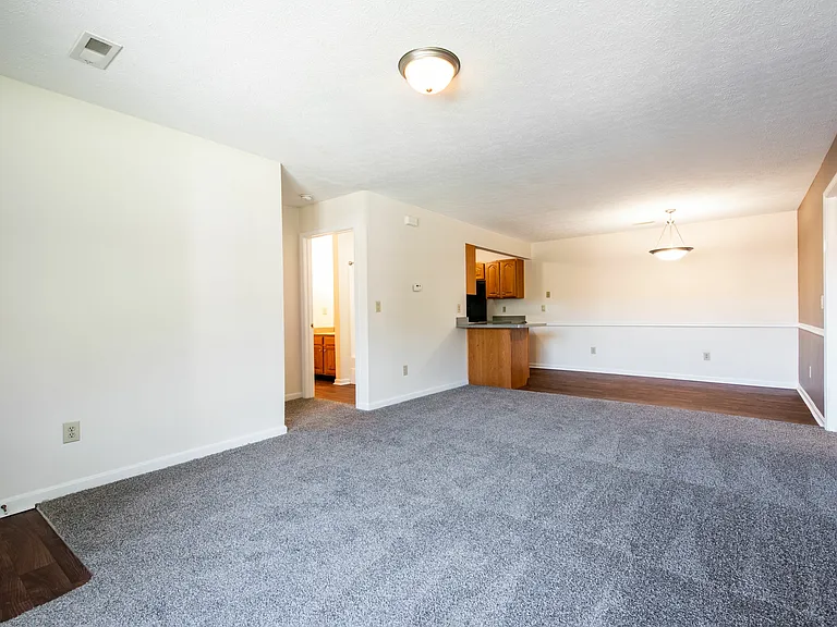 Autumn Ridge Apartments — Photo 11