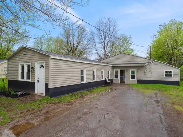 6429 Wembridge Dr, East Syracuse, NY 13057