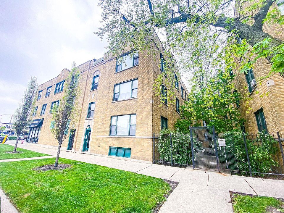 1st image of 2755 N Kostner Ave #1B-1Ba