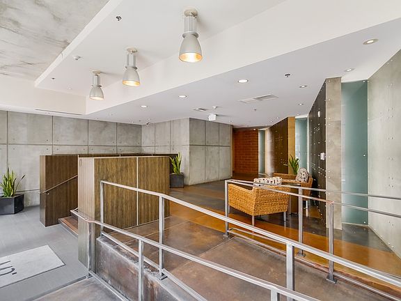 5th image of 1050 Island Ave Unit 321