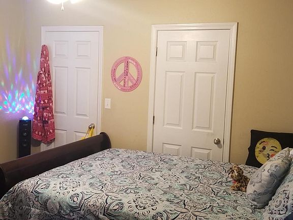 4th image of 5414 Quail Creek Cir #D