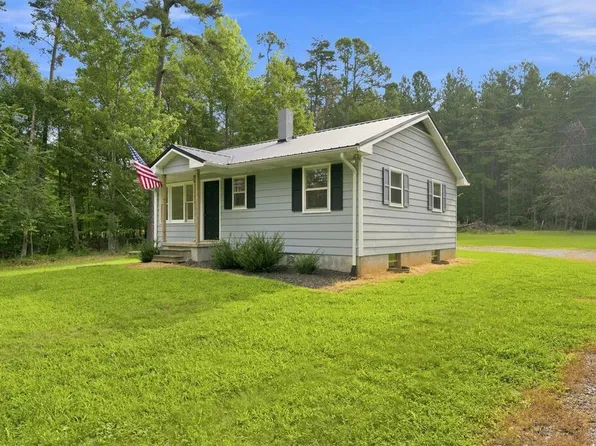3742 Abilene Rd, Farmville, VA 23901