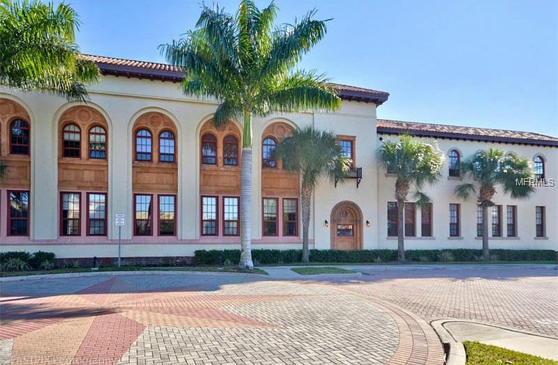 1st image of 1501 W Horatio St APT 226