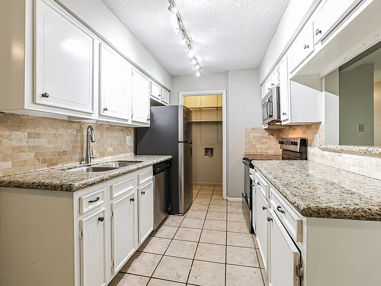 13483 Castilian Dr #1 — Photo 9