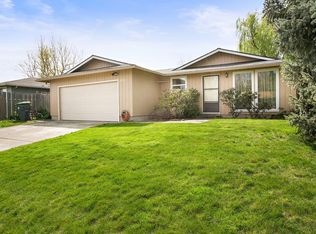2850 Terr Mont Loop, White City, OR 97503