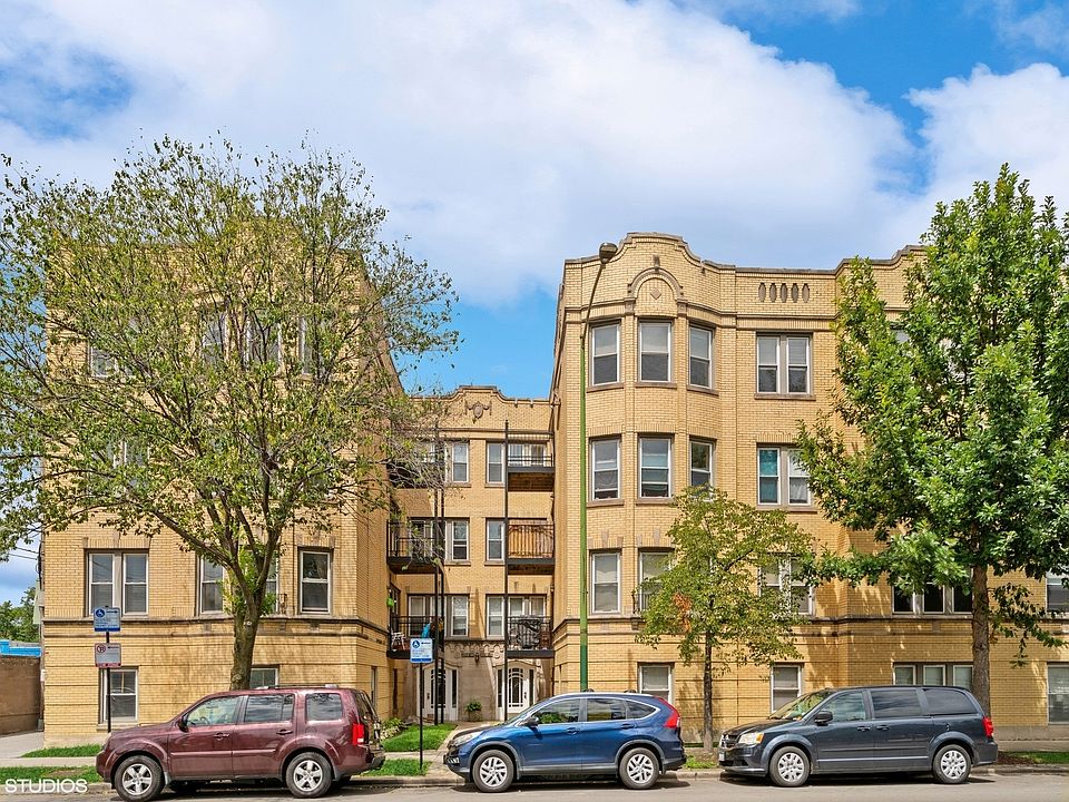 1st image of 2344 W Granville Ave #2