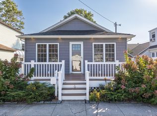 6 Dewey St E, East Rockaway, NY 11518