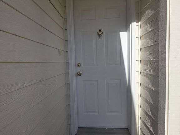 5th image of 7024 Pierce Dr N