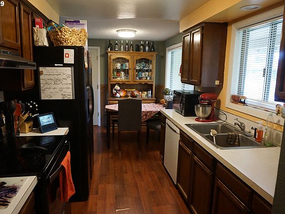5th image of 7002 NE 54th St