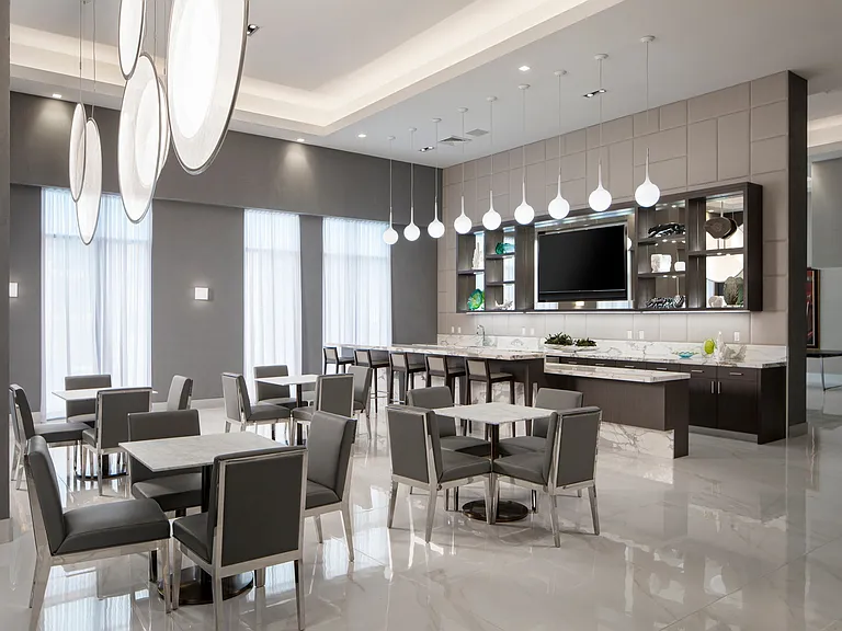 Clubhouse Bar