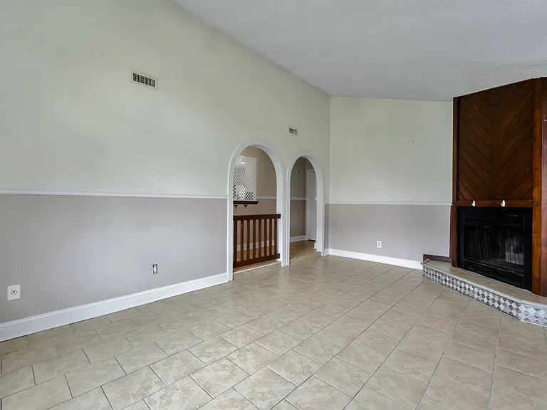 932 Fern Ridge Rd — Photo 6