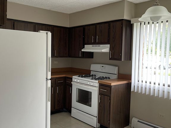 2nd image of 9965 Franchesca Ct APT 1B