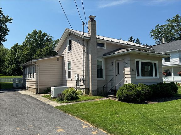 3rd image of 45 Gilbert St