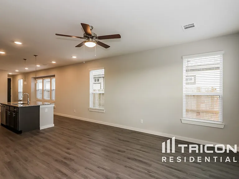 Tricon Veranda — Photo 106
