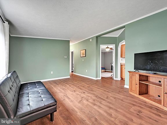 4th image of 2 Bedrock Ln