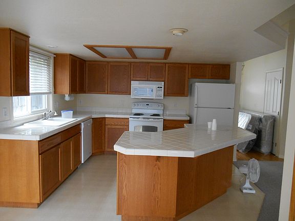 Spacious island kitchen