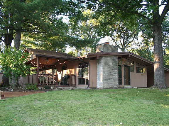 2nd image of 659 Fieldcrest Dr